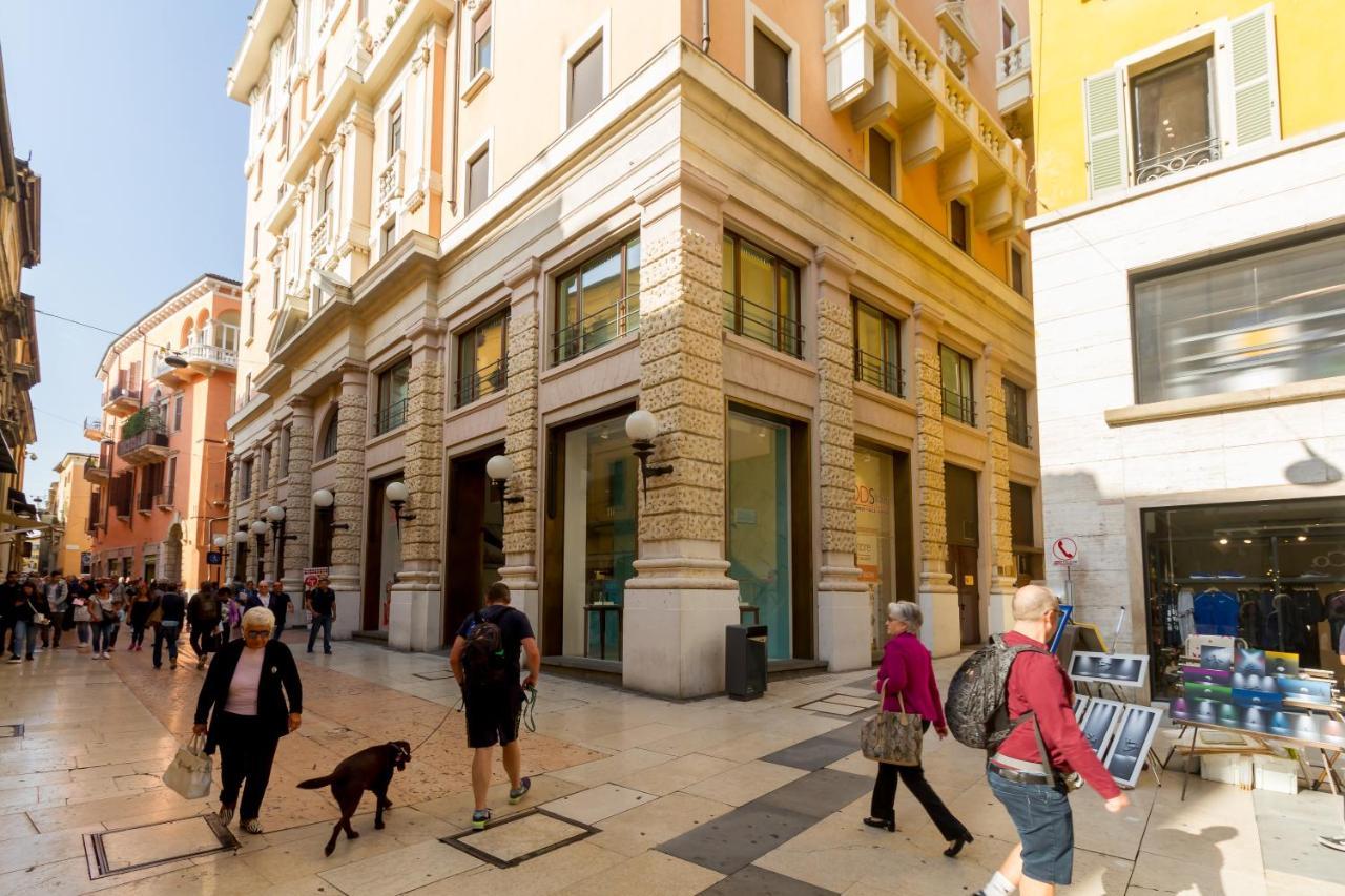 Отель Casa Mazzini Верона Экстерьер фото